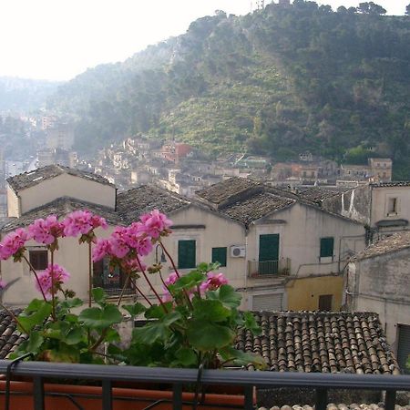 Chicchi Di Melograno Bed & Breakfast Modica Eksteriør bilde